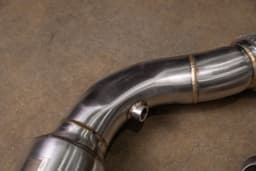 400-cell catted downpipes for BMW F80 M3 / F82 M4 / M2C